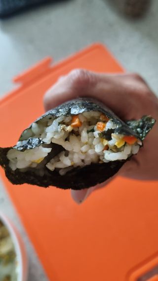 해풀잎 누구나 김밥*1ea [(혼합야채 35g *1ea,  김밥김 (5g, 5ea),  양념간장 (6g, 5ea), 참기름(5g, 2ea)] — 4.5점을 준 리뷰어가 2022년 7월 올린 사용 사진