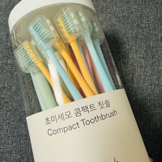 생활공작소 [네이버구매평] 미세모 콤팩트 칫솔 부드러운칫솔 치과칫솔 교정용 24개 — 5점을 준 리뷰어가 2025년 5월 올린 사용 사진