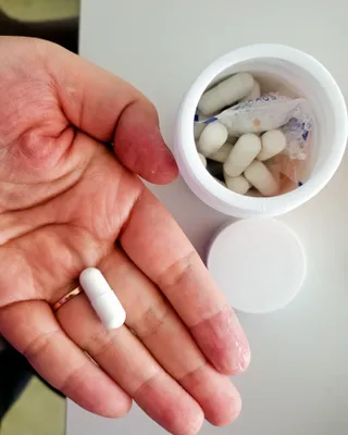프리마인 성큼다가온 봄, 이너뷰티를 챙겨야 피부도 화사하게, 컨디션도 활기차게. 흡수율을 높인 고효율 비타민. — 5점을 준 리뷰어가 2023년 3월 올린 사용 사진