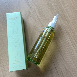 스킨큐어 산다화 순한 클렌징 동백 오일 200ml — 5점을 준 리뷰어가 2023년 8월 올린 사용 사진