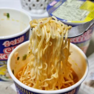 NISSIN 닛신 컵누들  4종 - 씨푸드오리지날, 씨푸드 스파이시, 씨푸드 커리, 씨푸드 XO소스 — 4점을 준 리뷰어가 2021년 11월 올린 사용 사진