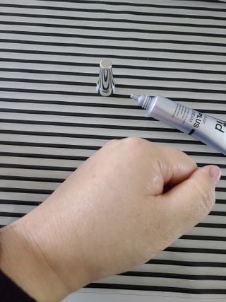 아이디플라코스메틱 아이디 브이로직 플러스 크림 15ml X 4EA — 4점을 준 리뷰어가 2022년 1월 올린 사용 사진
