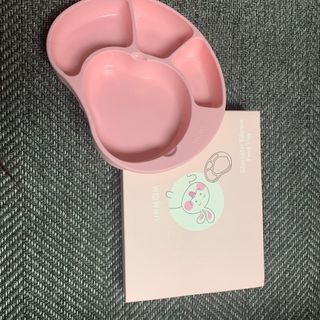 유비맘 캐릭터 실리콘 흡착 식판_색상 랜덤발송 — 5점을 준 리뷰어가 2021년 1월 올린 사용 사진