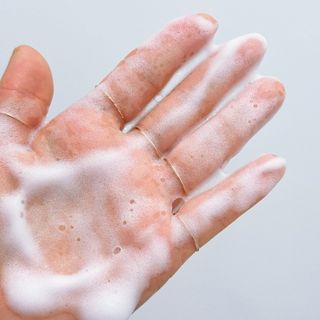 MF프리 [닥터문] 유산균 락토케어 질경초 여성청결제 200ml (폼타입) — 5점을 준 리뷰어가 2024년 12월 올린 사용 사진