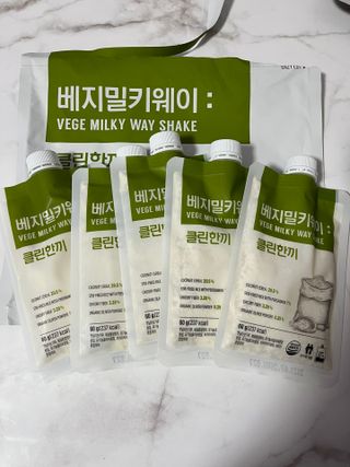 클린24시간  클린한끼 쉐이크 1세트 (5개) — 5점을 준 리뷰어가 2022년 12월 올린 사용 사진