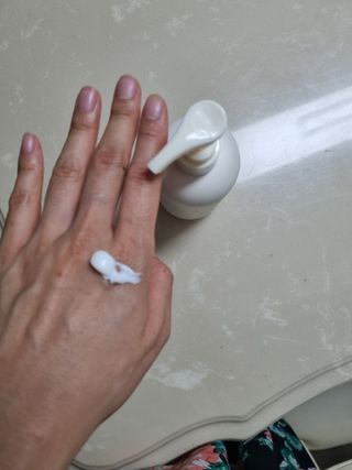 [위켄더스] 기분좋은 하루를 선사해주는 핸드& 바디워시 1종 랜덤발송 — 5점을 준 리뷰어가 2022년 6월 올린 사용 사진