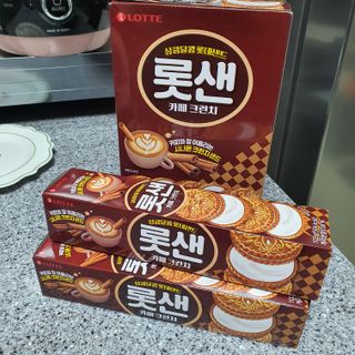 롯데제과 롯샌 카페크런치 — 5점을 준 리뷰어가 2021년 10월 올린 사용 사진