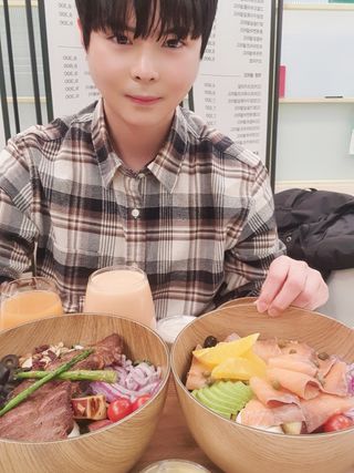 코끼리 더 샐러드 카페 뚝섬점 [코끼리 더 샐러드 카페] 공팔리터 set 뚝섬유원지점 — 5점을 준 리뷰어가 2022년 1월 올린 사용 사진
