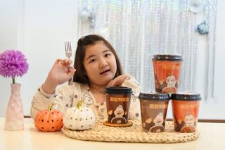 유비쿡 컵떡볶이 매운컵떡볶이2개/ 짜장컵떡볶이 2개  총 4개세트 — 5점을 준 리뷰어가 2021년 3월 올린 사용 사진