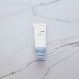 MF[스킨1004] 마다가스카르 센텔라 히알루-시카 워터핏 선세럼 50ml — 5점을 준 리뷰어가 2024년 5월 올린 사용 사진