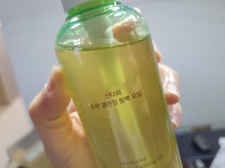 스킨큐어 산다화 순한 클렌징 동백 오일 200ml — 5점을 준 리뷰어가 2023년 3월 올린 사용 사진