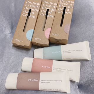 [후르디아] 끈적임 없는 착한성분 비건  핸드크림 3종 — 5점을 준 리뷰어가 2021년 2월 올린 사용 사진