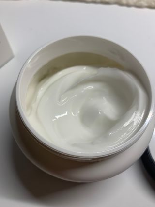 버텍스넘버원 버텍스 넘버원 햄프씨드오일 핸드밤, 바디크림 — 5점을 준 리뷰어가 2022년 3월 올린 사용 사진
