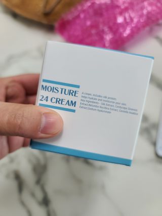 Dr.느루벗 느루벗 모이스쳐 24 크림 — 5점을 준 리뷰어가 2021년 2월 올린 사용 사진