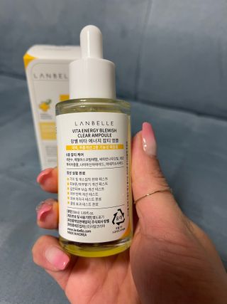 랑벨 비타 에너지 잡티 앰플 50ml 고농축 비타민, 저자극, 수분 촉촉, 미백 앰플 — 4.5점을 준 리뷰어가 2022년 4월 올린 사용 사진