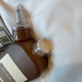 딸로 맥주효모 두피스케일러 / 각질&노폐물 타파 두피 딥-클렌징 — 5점을 준 리뷰어가 2023년 7월 올린 사용 사진