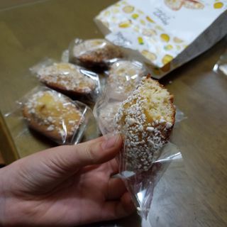 [메종콜리브리] 프랑스 마들렌 메종콜리브리 레몬 마들렌 2팩 — 4점을 준 리뷰어가 2021년 11월 올린 사용 사진