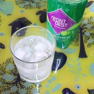 몽베스트 Montbest with Sparkling water Lime20병 — 5점을 준 리뷰어가 2021년 10월 올린 사용 사진