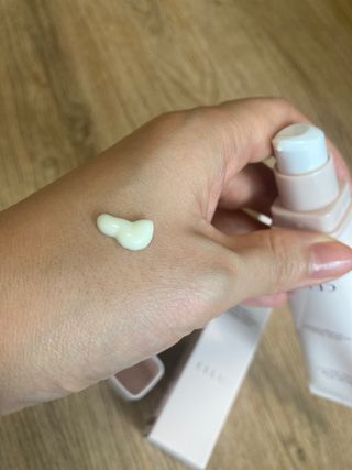 프리마인 선크림만 바꿨을 뿐인데 매일 물 2L챙겨먹고 기초케어 완벽하게 한 물빛피부 완성,셀라브UV프로텍터 — 5점을 준 리뷰어가 2023년 7월 올린 사용 사진