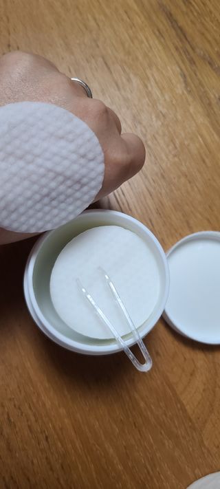 리더스코스메틱 리더스 스텝솔루션 티트리 릴렉싱 토너 패드 — 4.5점을 준 리뷰어가 2022년 5월 올린 사용 사진