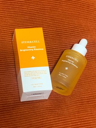 체르엠 스템앤셀 비타민 브라이트닝 에센스 30ml 1개 — 5점을 준 리뷰어가 2021년 11월 올린 사용 사진