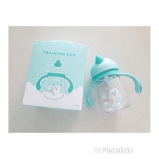 유비맘 트라이탄 코니빨대컵_컬러 랜덤 발송 — 5점을 준 리뷰어가 2021년 2월 올린 사용 사진