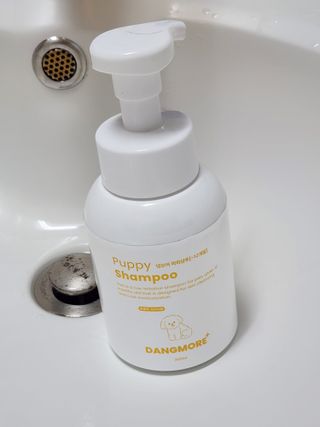 [댕모어 샴푸 2종] 댕샴푸 / 퍼피샴푸  2종 세트 (300ml) — 5점을 준 리뷰어가 2023년 10월 올린 사용 사진