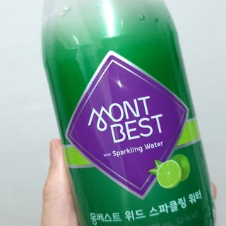 몽베스트 Montbest with Sparkling water Lime20병 — 4점을 준 리뷰어가 2021년 10월 올린 사용 사진