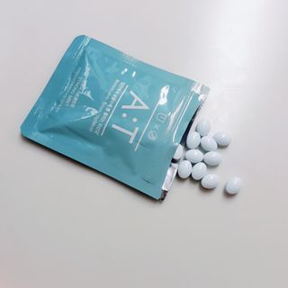 입 냄새 완화에 도움을 주는 에티켓 캔디 앳캔디 스트롱민트 — 5점을 준 리뷰어가 2021년 2월 올린 사용 사진