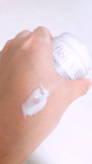 플레라디 에델바이스 인리치드 머랭 크림 — 5점을 준 리뷰어가 2021년 6월 올린 사용 사진