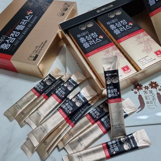 서울약사신협_투데이홍삼정플러스스틱_10g x 30포 — 5점을 준 리뷰어가 2021년 5월 올린 사용 사진