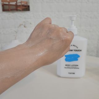 타포미 멜로우 터치 바디로션 500ml — 5점을 준 리뷰어가 2023년 2월 올린 사용 사진