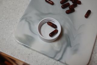 프리마인 홍삼의 강력한 에너지, 이제는 흡수율을 높인 최첨단 캡슐로 간편하게 초고속 충전하세요. — 5점을 준 리뷰어가 2022년 3월 올린 사용 사진
