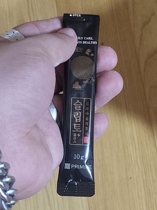 프리마인 자체 기업부설 연구소에서 찾아낸 건강한 수면의 비밀.  슬립토 플러스 30포 — 4점을 준 리뷰어가 2021년 10월 올린 사용 사진