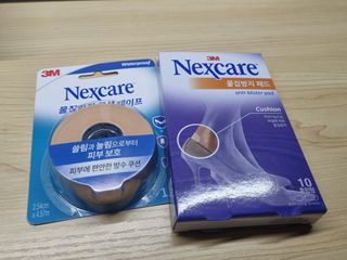 3M 넥스케어 물집방지쿠션테이프 1매 + 물집방지패드 10매 — 4점을 준 리뷰어가 2024년 4월 올린 사용 사진