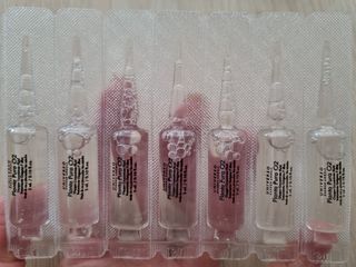 유니베르소 산소앰플 7일 집중케어 앰플 — 5점을 준 리뷰어가 2021년 5월 올린 사용 사진