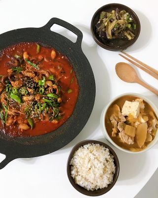 [푸딩팩토리] 불맛양념 쭈꾸미볶음 300G_엄선한 쭈꾸미원물과 양념이 신의 한수! — 3.5점을 준 리뷰어가 2022년 9월 올린 사용 사진