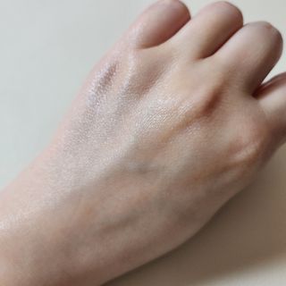 데저트에센스 비정제냉압착 퓨어 호호바오일 59ml — 5점을 준 리뷰어가 2023년 11월 올린 사용 사진