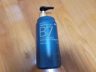 [포레스트스토리] 탈모증상완화 샴푸 1,000ml — 5점을 준 리뷰어가 2022년 3월 올린 사용 사진