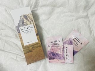 스킨1004 [SKIN1004] 마다가스카르 센텔라 라이트 클렌징 오일 200ml — 4점을 준 리뷰어가 2024년 8월 올린 사용 사진