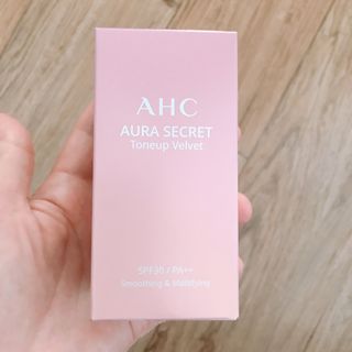 AHC 아우라 시크릿 톤업 벨벳 — 4점을 준 리뷰어가 2021년 4월 올린 사용 사진