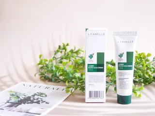 랑벨 랑바이오 블랙 시카 크림 50ml(블랙비 프로폴리스, 시카 4종, 판테놀 10 함유) — 5점을 준 리뷰어가 2022년 4월 올린 사용 사진