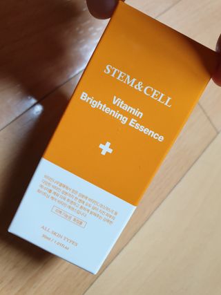 체르엠 스템앤셀 비타민 브라이트닝 에센스 30ml 1개 — 5점을 준 리뷰어가 2022년 3월 올린 사용 사진