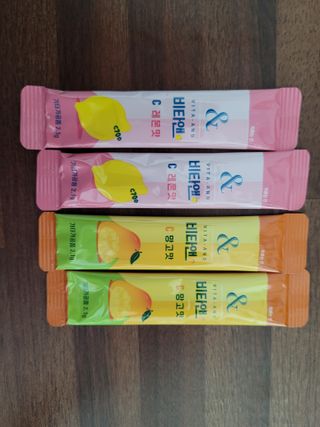 비타앤C 레몬맛, 망고맛 — 5점을 준 리뷰어가 2021년 4월 올린 사용 사진
