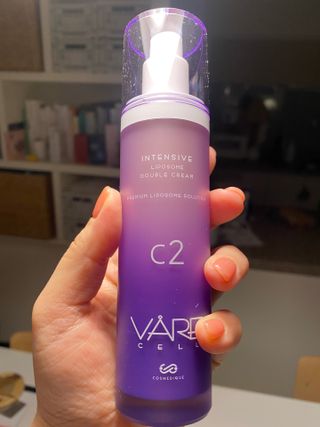 바르셀 주름개선 리프팅 영양크림 인텐시브 리포좀 더블크림-C2 50ml — 5점을 준 리뷰어가 2021년 11월 올린 사용 사진