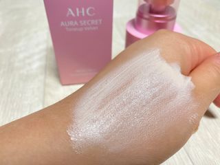 AHC 아우라 시크릿 톤업 벨벳 — 4점을 준 리뷰어가 2021년 4월 올린 사용 사진