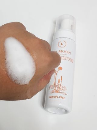 MF프리 [닥터문] 유산균 락토케어 질경초 여성청결제 200ml (폼타입) — 5점을 준 리뷰어가 2022년 9월 올린 사용 사진