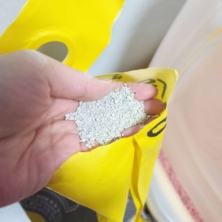 겟플렉스 켓플렉스 캣츠룸BS-1 고양이모래 4kg — 5점을 준 리뷰어가 2021년 1월 올린 사용 사진