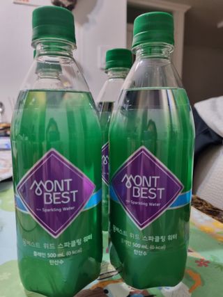 몽베스트 Montbest with Sparkling water Plain 20병 — 5점을 준 리뷰어가 2021년 11월 올린 사용 사진