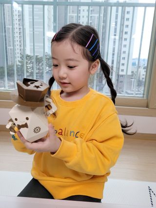 움직이는 종이로봇 - 로빗 로얄버전 움직이는 종이 로봇 - 로빗 — 4점을 준 리뷰어가 2021년 1월 올린 사용 사진